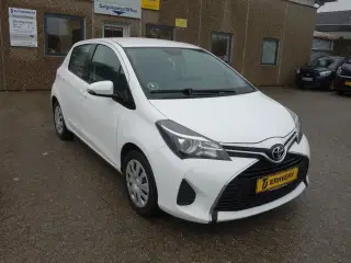 Toyota Yaris 1,4 D-4D T2 Van