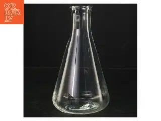 Gennemsigtig glasvase (str. H. 18 cm)