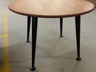 Smukt kirsebærbord spar 4995kr