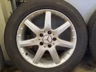 4 originale Mercedes fælge med dæk