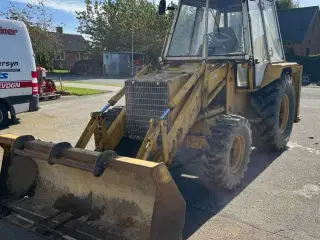 JCB 3 cx 2WD Rendegraver