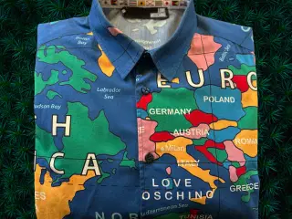 Love Moschino – Map of the World shirt