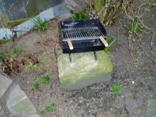 2 prs. grill.