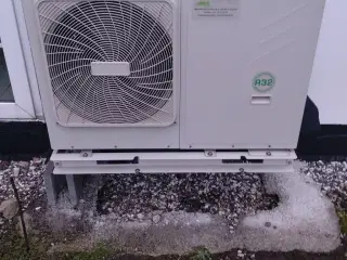 Luft til vand varmepumpe 