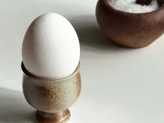 Keramikæggebæger, blankt