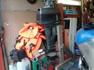 15 hestes Suzuki 