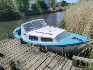 Motorbåd