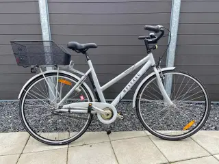 Mustang. 28" Hjul, 55 cm stel, 7 gear