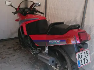 Kawasaki GPX 600 R sælges