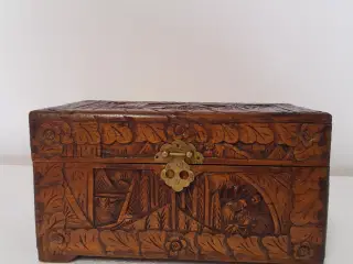 Kamfertræs skrin.
