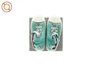 Sneakers fra Disney med Frost logo