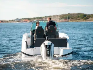 Nordkapp Enduro 805 - 250 HK Yamaha/Udstyr