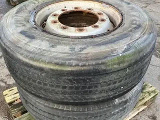 Landbrugs dæk / lastbil dæk 385/65R22.5