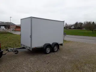 Flytte/ møbel Kassetrailer Udlejes i 6270 Tønder. 