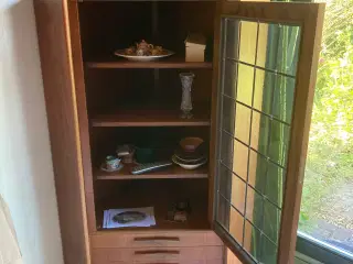 Flot hjørneskab