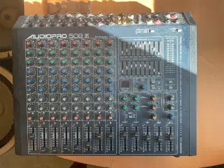 Yorkville Audiopro 508 mixer