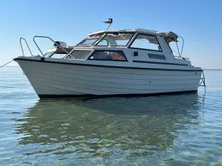 Båd Uttern 6300