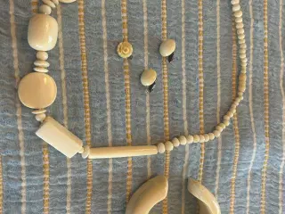 Elfenben smykker fra 1989 (aldrig brugt) 