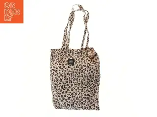 Leopardmønstret sengetøj fra Sofie Schnoor (str. 40x42 og 96x69 cm)