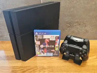 PlayStation 4 Slim 500GB + FIFA 21 og 2 Controller