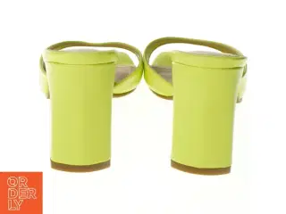 Neon lime grønne Sandaler med blokhæl fra About You (str. 39)