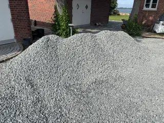 Granitskærver til salg i Kerteminde 