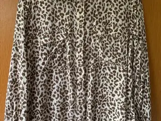 Skjorte, Pieces, str. L - som ny