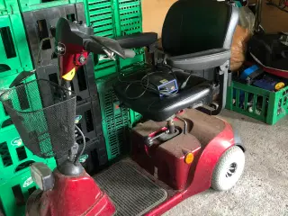 El-scooter med lader og batteri