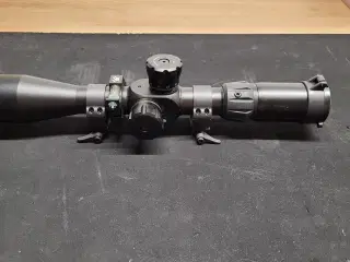 Falcon Optics kikkert
