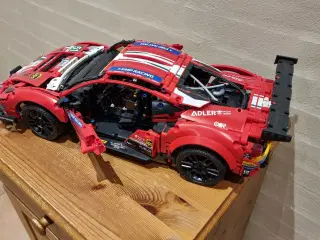 Lego technic Ferrari GTE 488