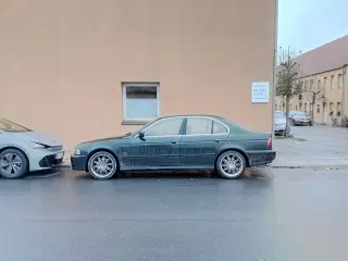 BMW e39 530i 