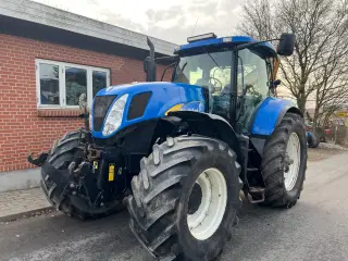 New Holland t7030