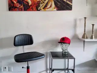 Kevi kontorstol.