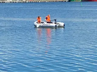 Aquaquick gummibåd med motor