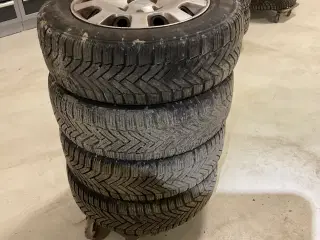 Fælge med Michelin vinterdæk til Saab 9-5