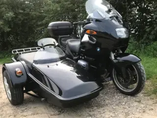 1999 BMW R 1100 RT med Tripteq Heeler sidevogn 