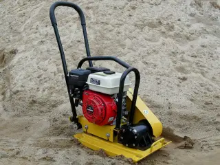 Pladevibrator fra 62 - 270 kg