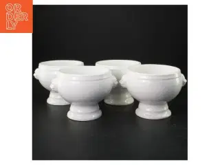 Sæt med 4 hvide suppeskåle (str. Ø. 11 cm. 4 styk)