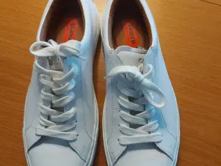 Hvide sneakers fra LLOYD
