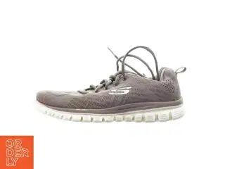 Sketchers Sneakers (str. 37)