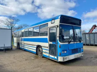 Volvo racer bus 