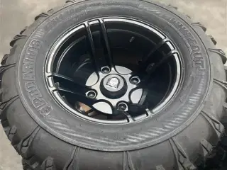 Polaris Alufælge med dæk