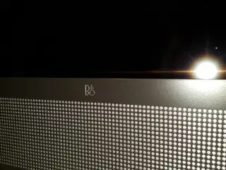 BeoPlay V1-40 Sort/Hvidt