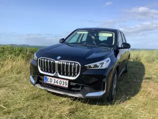BMW IX1  XDrive30  5 døre 