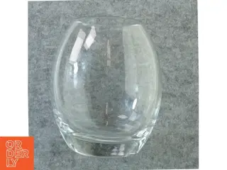 Vase (str. 20 x 10 x 15 cm)