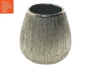 Lille vase med tekstur fra Villa Collection (str. 8x7 cm)