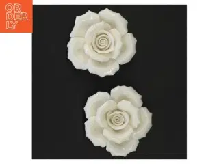 Porcelænsroser til dekoration (str. 7 x 3 cm og 8 x 3 cm)
