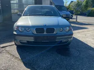 BMW 318i 143HK 2d