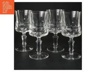 Sæt af fire dekorative vinglas (str. 15x7 cm)