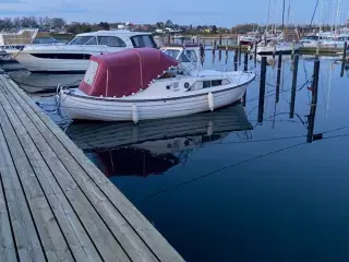 Motorbåd 24 fod